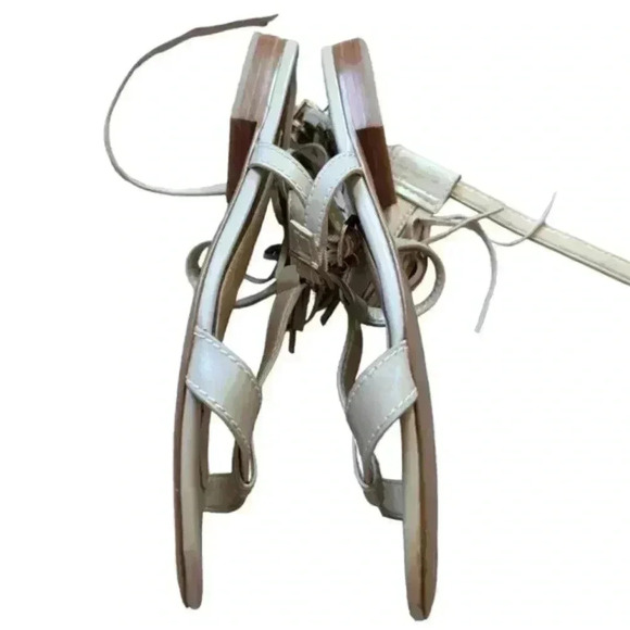 B Brian Atwood Megan Sandals  Nude Cream Leather Fringe Buckle Women's size 9 - Picture 4 of 9